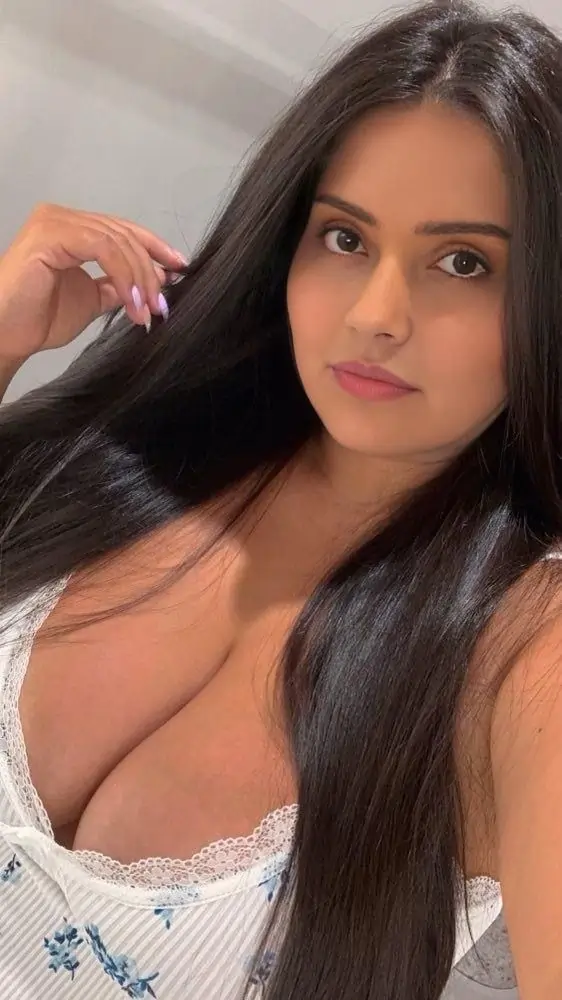 Riya Navi Mumbai Call Girl Service